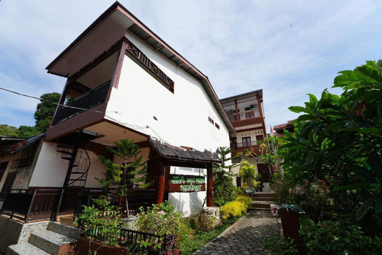 Ida Guest House & Jungle Trekking Bukit Lawang Bagian luar foto