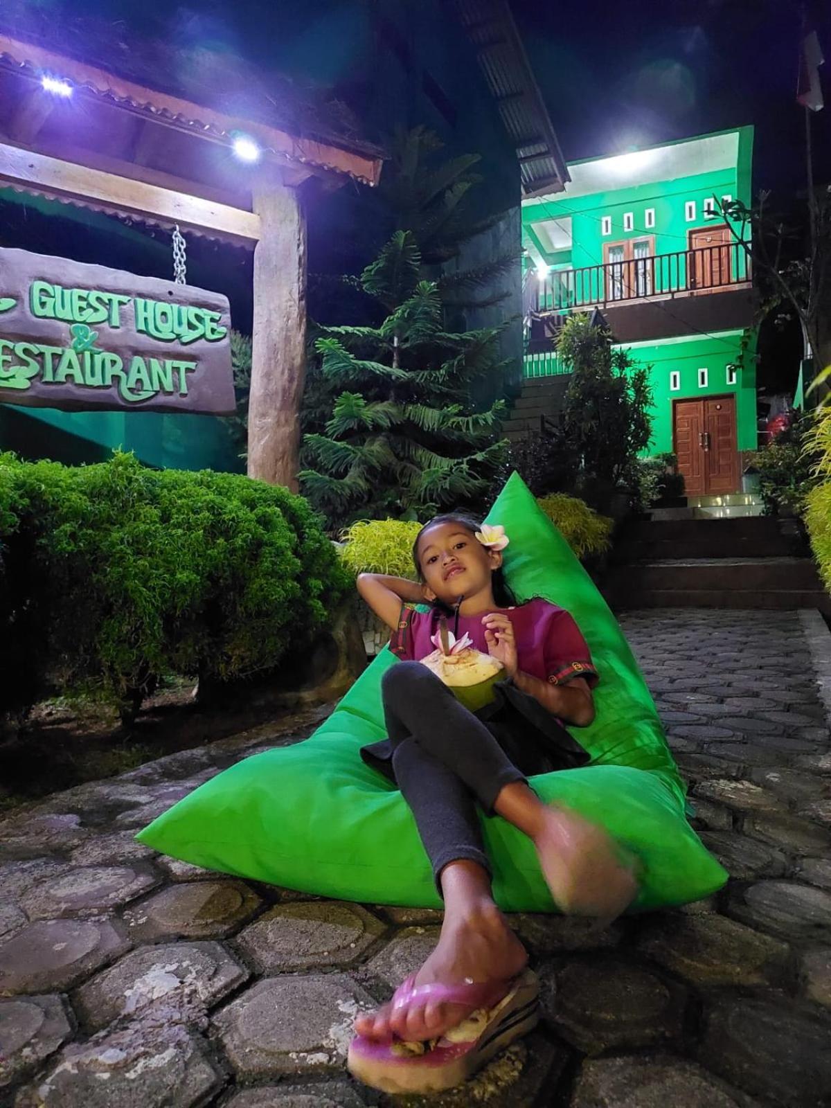 Ida Guest House & Jungle Trekking Bukit Lawang Ruang foto