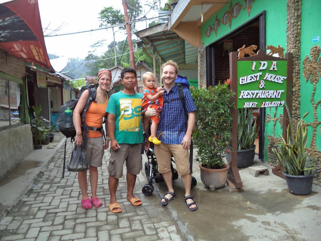Ida Guest House & Jungle Trekking Bukit Lawang Bagian luar foto