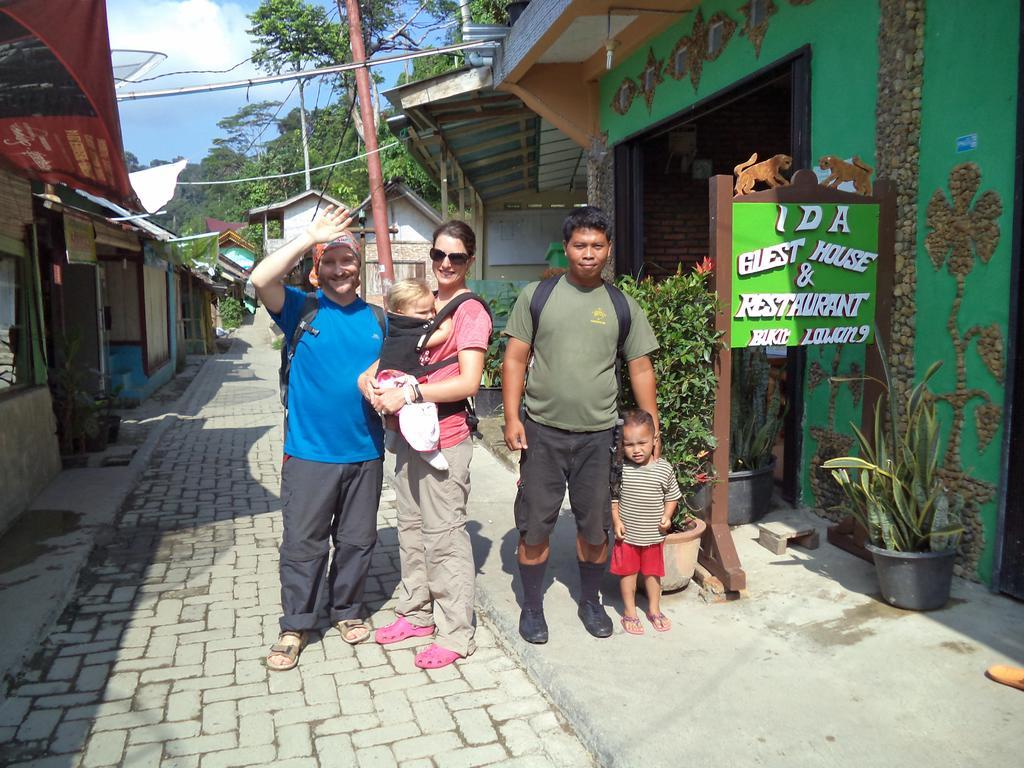 Ida Guest House & Jungle Trekking Bukit Lawang Bagian luar foto