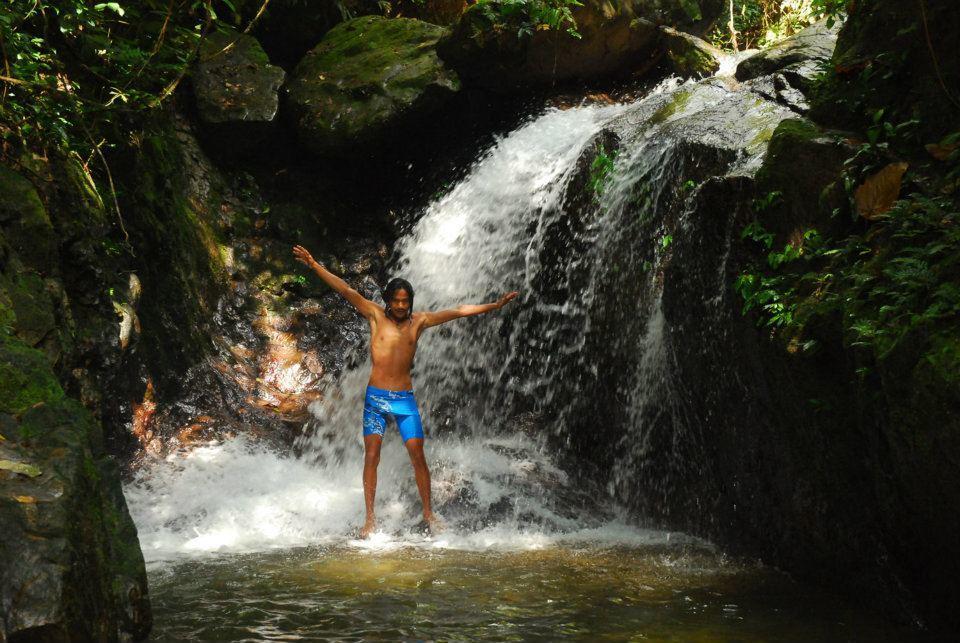 Ida Guest House & Jungle Trekking Bukit Lawang Bagian luar foto