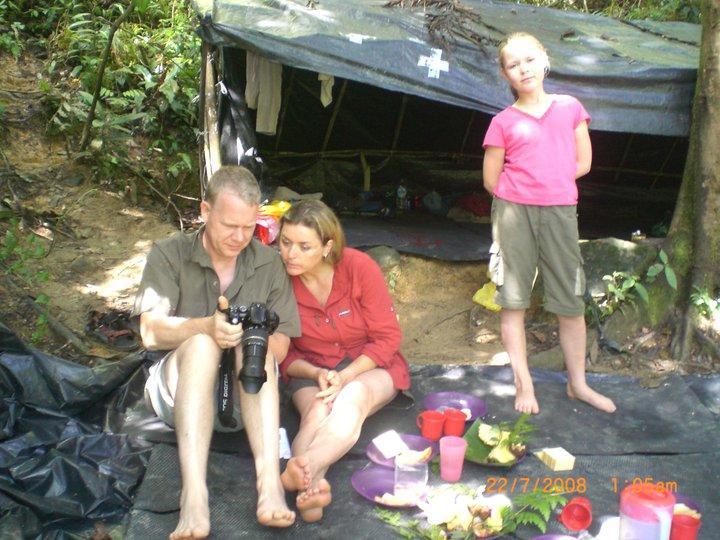 Ida Guest House & Jungle Trekking Bukit Lawang Bagian luar foto